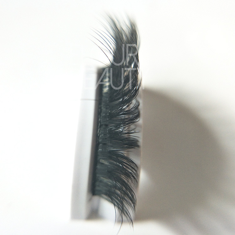 easy apply reusable self-adhesive fake lashes factory China.jpg